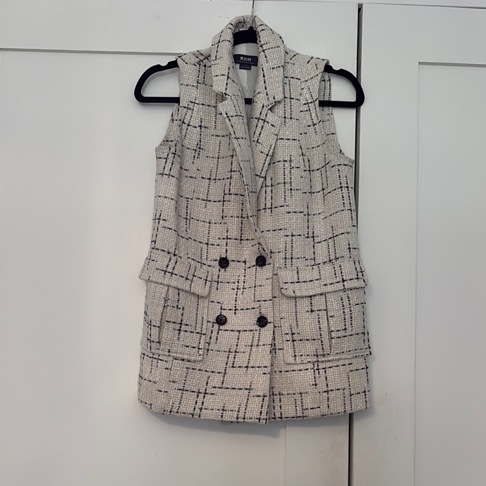 Maeve Black and White Geometric Vest with Tailored Silhouette
